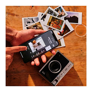 Гибридный фотоаппарат моментальной печати Fujifilm Instax Mini Evo Black FXJ-22