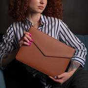 Чехол DOST для MacBook Pro/Air 13", экокожа, коричневый DOS-11