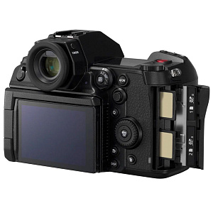 Фотоаппарат Panasonic Lumix DC-S1H Body RUS Black, Русское меню PNS-5