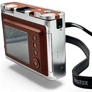 Гибридный фотоаппарат моментальной печати Fujifilm Instax Mini Evo Brown FXJ-23